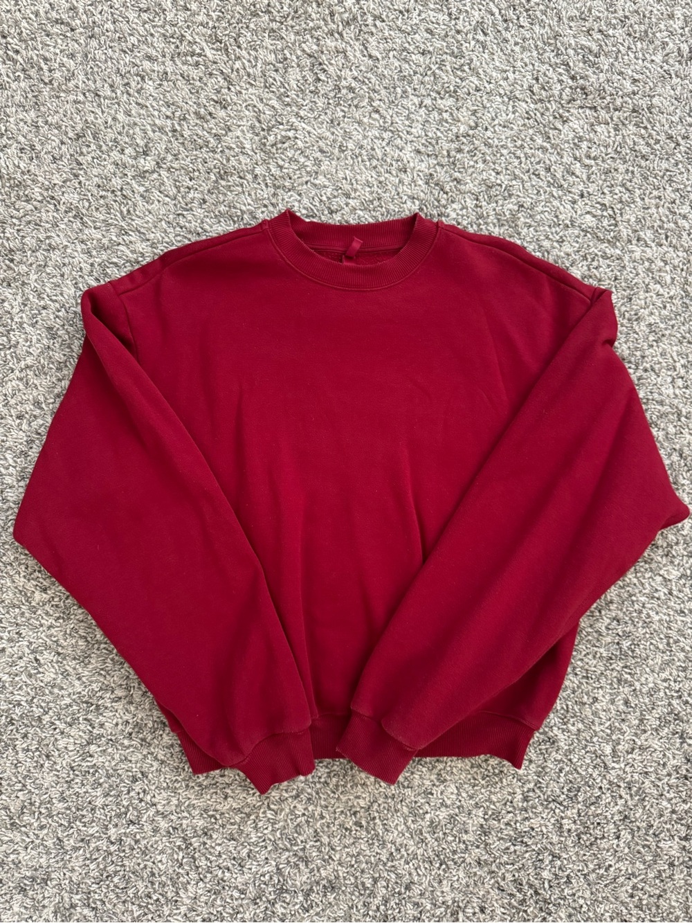 SKIMS Cozy Fleece Crewneck Sweatshirt – Red – Medium